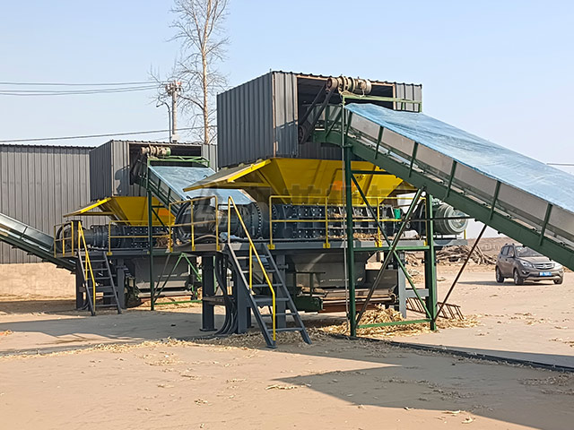 沈陽(yáng)遼中黃貯秸稈生產(chǎn)線現(xiàn)場(chǎng)