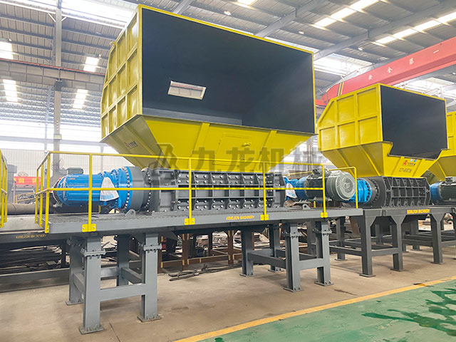 塑料撕碎機(jī)