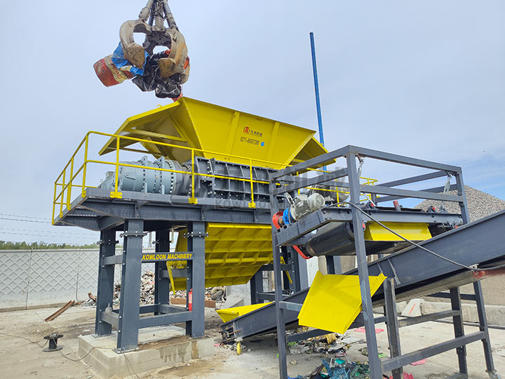 工業(yè)固廢撕碎機